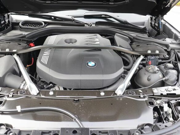 2026 BMW 7 серии 740 xDrive VII (G70) Рестайлинг, чёрный, 15973868 рублей - вид 19