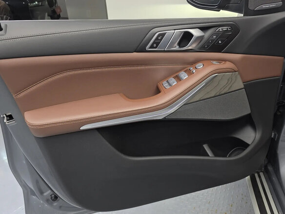 2023 BMW X7 40d I (G07) Рестайлинг, серебристый, 11630000 рублей - вид 14