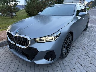 2025 BMW 5 серии Long 530Li xDrive VIII (G60/G61/G68), серый, 7200000 рублей, вид 1
