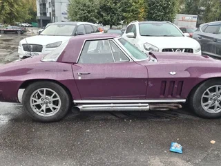 1966 Chevrolet Corvette C2, пурпурный, 5500000 рублей, вид 3