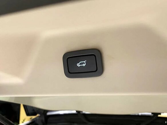 2017 Land Rover Range Rover IV, чёрный, 4390000 рублей - вид 27