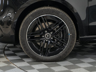 2026 Mercedes-Benz V-Класс Extra Long 300 d экстра длинный III (W447) Рестайлинг 2, чёрный, 14350000 рублей, вид 3