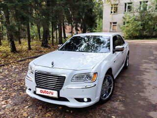 2012 Chrysler 300C II, белый, 1800000 рублей, вид 2