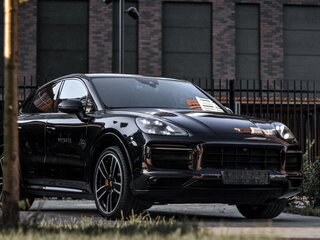 2020 Porsche Cayenne S Coupé III, чёрный, 6800000 рублей, вид 1