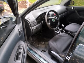 2001 Skoda Octavia I (A4) Рестайлинг, зелёный, 250000 рублей, вид 5