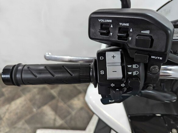 2012 Honda Forza, белый, 335000 рублей - вид 10