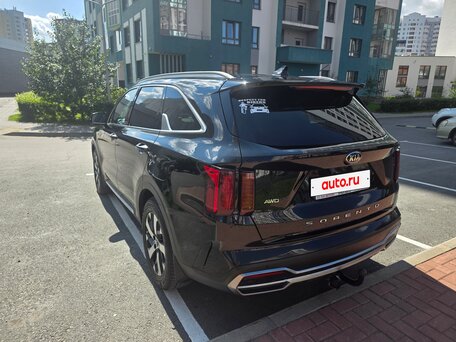2021 Kia Sorento IV, чёрный, 2790000 рублей, вид 3