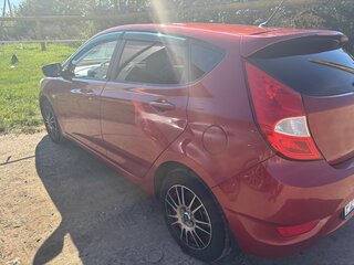 2012 Hyundai Solaris I, красный, 580000 рублей, вид 2