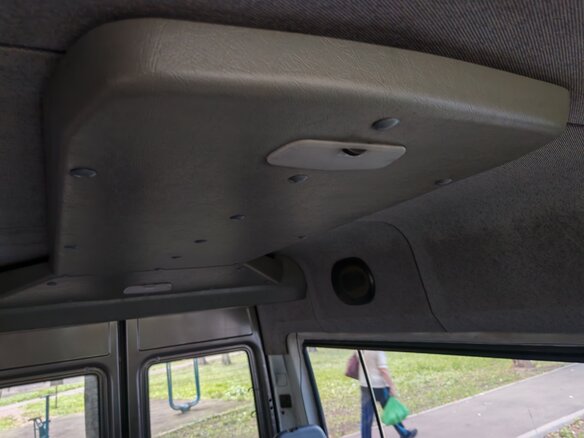 2003 Mercedes-Benz Sprinter, серый, 900000 рублей - вид 2