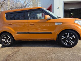 2009 Kia Soul I, оранжевый, 700000 рублей, вид 3