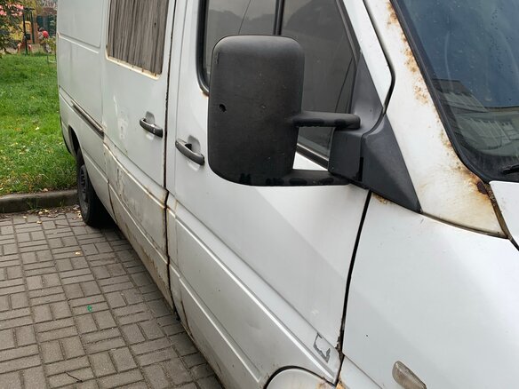 2001 Mercedes-Benz Sprinter, белый, 450000 рублей - вид 3