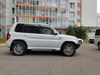 2000 Mitsubishi Pajero iO, белый, 540000 рублей, вид 5