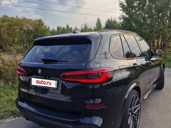 2019 BMW X5 M50d IV (G05/G18), чёрный, 6200000 рублей - вид 4