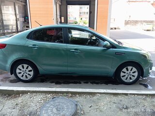 2013 Kia Rio 4-speed III, зелёный, 668000 рублей, вид 2