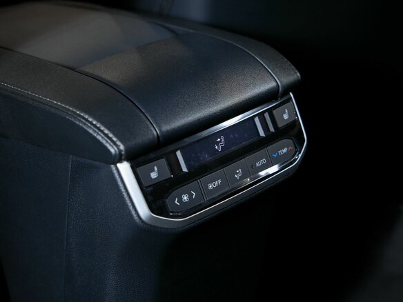 2026 Toyota Highlander IV (XU70), белый, 5750000 рублей - вид 17