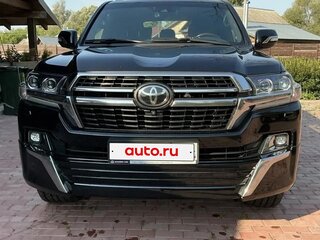 2021 Toyota Land Cruiser 200 Series Рестайлинг 2, чёрный, 9450000 рублей, вид 3