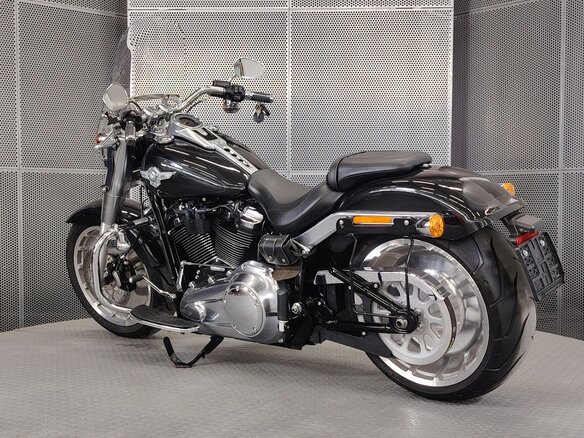 2017 Harley-Davidson Fat Boy, чёрный, 1769000 рублей - вид 5