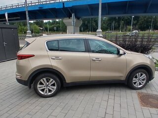2018 Kia Sportage IV Рестайлинг, коричневый, 1740000 рублей, вид 2