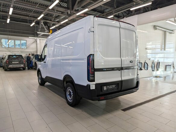 2025 Ford Transit, белый, 6690000 рублей - вид 5