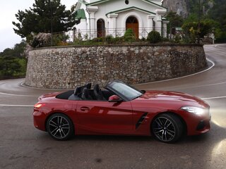 2022 BMW Z4 20i III (G29), красный, 5000000 рублей, вид 4