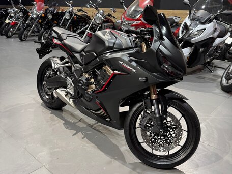 2019 Honda CBR 650R, чёрный, 785000 рублей, вид 4