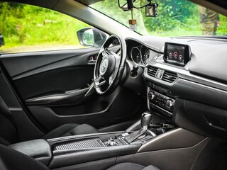 2017 Mazda 6 III (GJ) Рестайлинг, белый, 1750000 рублей, вид 4