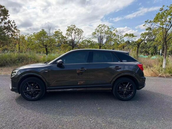 2022 Audi Q2 L 35 TFSI I Рестайлинг, чёрный, 1690095 рублей - вид 6