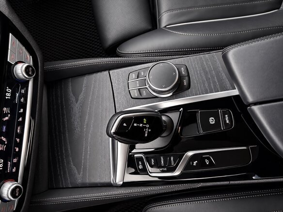 2021 BMW 5 серии 530d xDrive VII (G30/G31/G38) Рестайлинг, серебристый, 6300000 рублей - вид 11