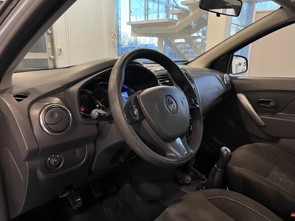 2015 Renault Sandero Stepway II, серебристый, 860000 рублей - вид 22