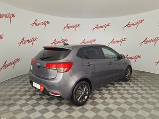 2017 Kia Rio III Рестайлинг, серый, 870000 рублей, вид 5