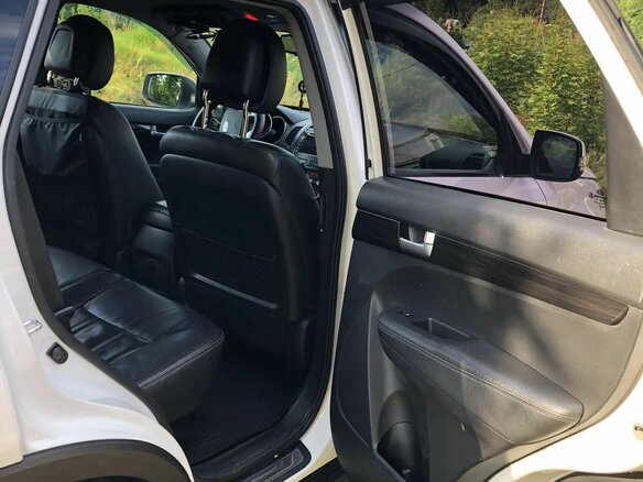 2011 Kia Sorento II, белый, 1300000 рублей - вид 22