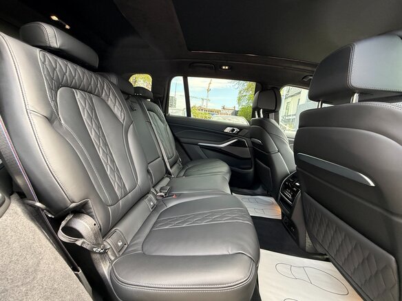 2025 BMW X7 40d I (G07) Рестайлинг, чёрный, 12290000 рублей - вид 12