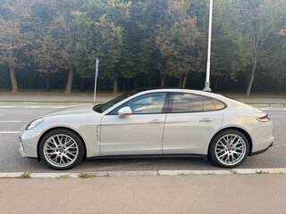 2021 Porsche Panamera 4 II Рестайлинг, серый, 13100000 рублей, вид 5