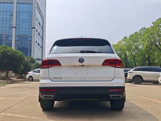 2022 Volkswagen Tharu I, белый, 1818000 рублей, вид 5