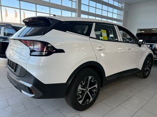 2026 Kia Sportage V Рестайлинг, белый, 3600000 рублей, вид 4