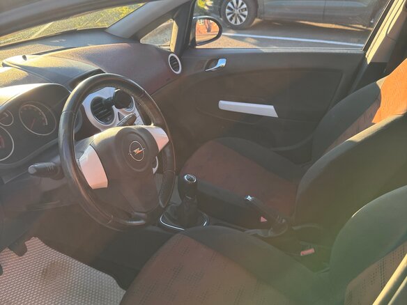 2011 Opel Corsa D Рестайлинг II, чёрный, 500000 рублей - вид 2