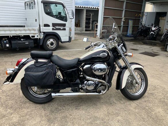 1997 Honda Shadow 750, чёрный - вид 1