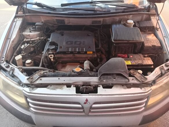 2002 Mitsubishi Space Wagon III, серебристый - вид 15