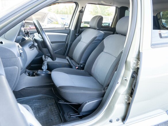2015 Renault Duster I, бежевый, 880000 рублей - вид 9