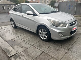 2012 Hyundai Solaris I, серебристый, 669000 рублей, вид 1