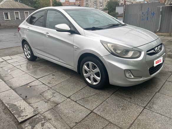 2012 Hyundai Solaris I, серебристый