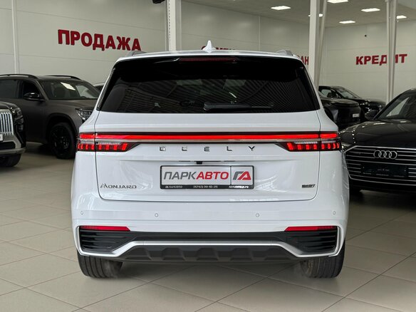 2026 Geely Monjaro I Рестайлинг, белый - вид 5