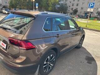 2019 Volkswagen Tiguan II, коричневый, 2889000 рублей, вид 3
