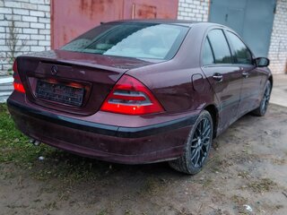 2005 Mercedes-Benz C-Класс 200 II (W203) Рестайлинг, пурпурный, 520000 рублей, вид 3