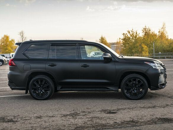 2021 Lexus LX 570 III Рестайлинг 2, чёрный, 8100000 рублей - вид 4
