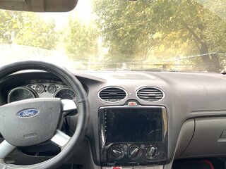 2010 Ford Focus II Рестайлинг, белый, 320000 рублей, вид 2