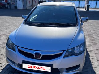 2009 Honda Civic VIII Рестайлинг, серебристый, 750000 рублей, вид 5