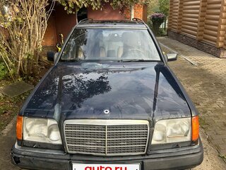 1994 Mercedes-Benz E-Класс 250 I (W124), синий, 525000 рублей, вид 1