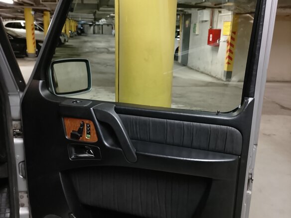 2006 Mercedes-Benz G-Класс 500 II (W463) Рестайлинг 1, серый, 3200000 рублей - вид 17