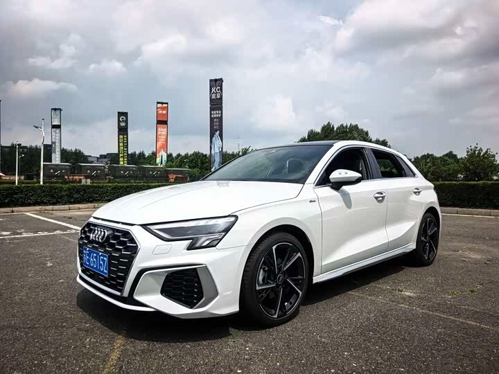 Открыть фотографии: Audi A3 IV (8Y)